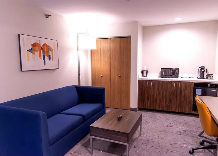 Holiday Inn Express Hotel & Suites Torrington By Ihg
