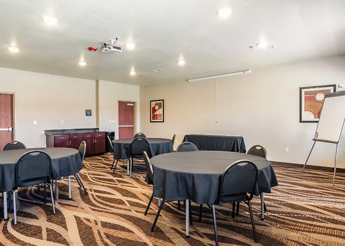 Cobblestone Hotel & Suites - Gering/Scottsbluff