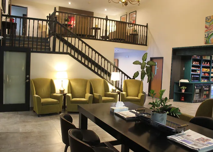 Alliance Hotel & Suites, A Howard Johnson By Wyndham