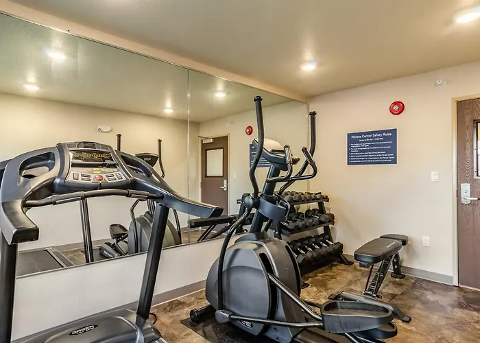 Cobblestone Inn & Suites - Bridgeport